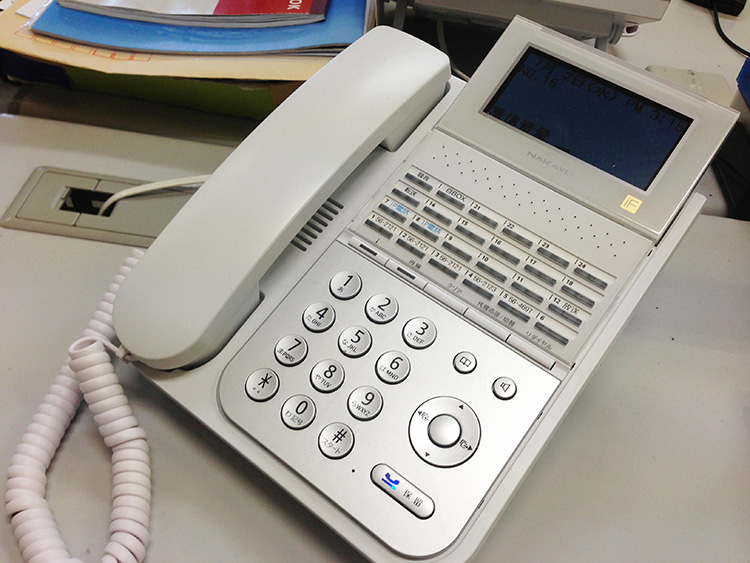 ビジネスフォン新しくなりました。