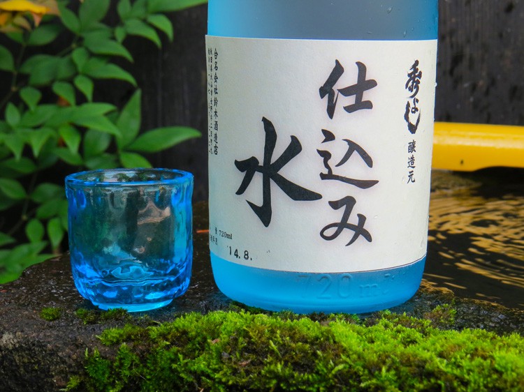 玄関先の水汲み場