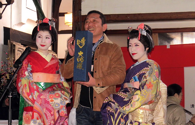 「お酒」と「あきた舞妓」