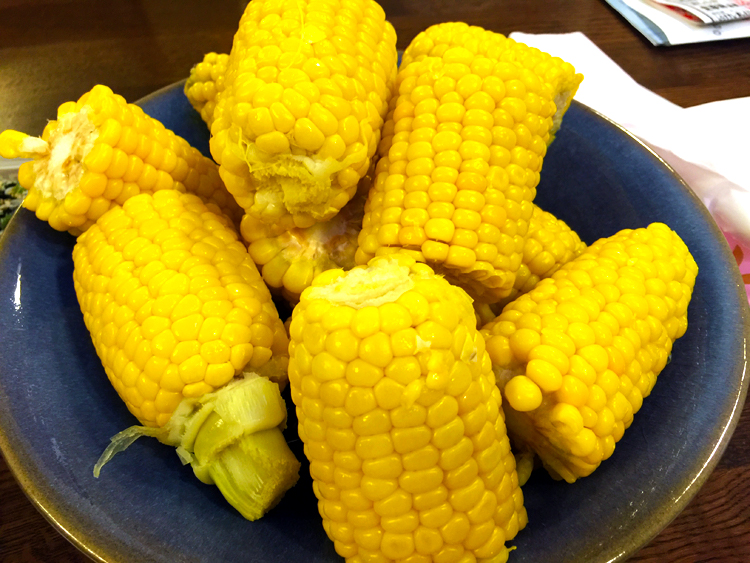 何て、とうもろこしだ！