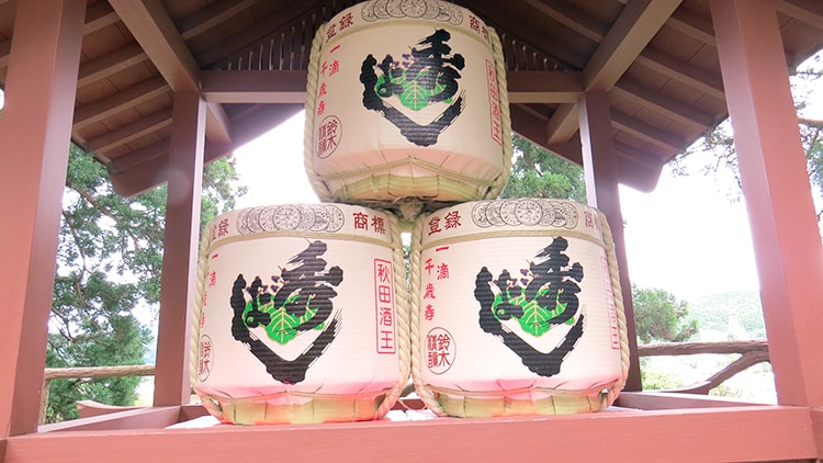 神明社のお掃除へ、いざ出陣